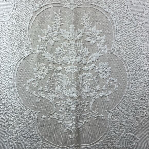 Vintage Bates Mill Ivory Limited Run Abigail Adams Matelasse Twin Bedspread - Picture 11 of 11